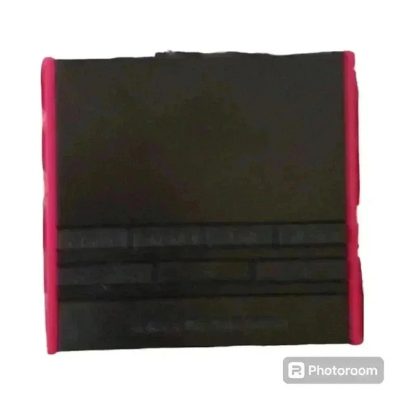 RealTone RT205 AM/FM Black/Hot Pink Dual Alarm Clock Cube - Picture 3 of 5